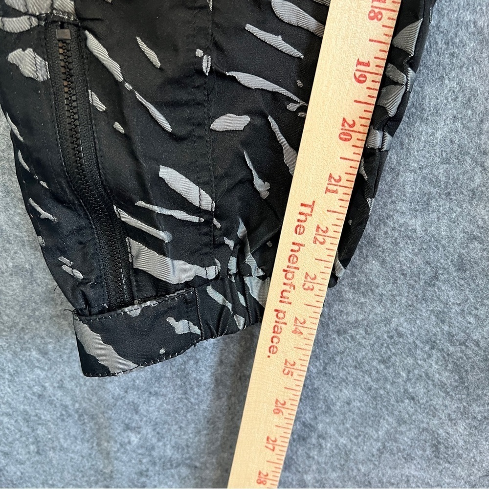 BLANC NOIR Animal Print Camo Cargo Jogger High Rise Black Silver Size Small - Picture 9 of 12